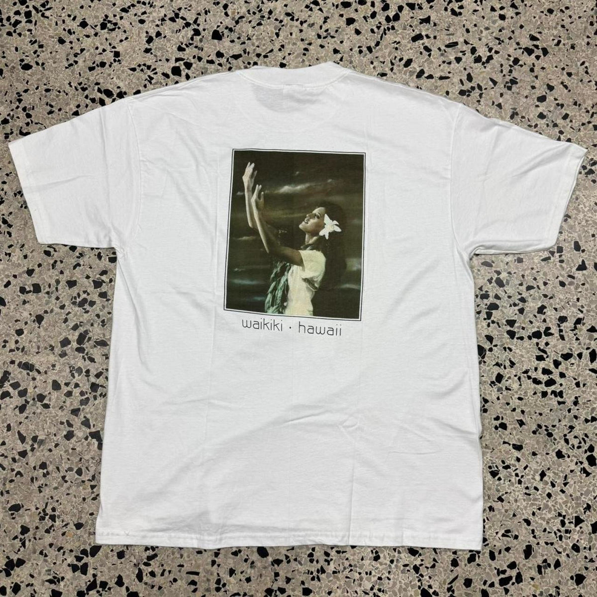 VINTAGE 90S 1999 DON HO SIGNED WAIKIKI HAWAII SHOW FACE TEE: