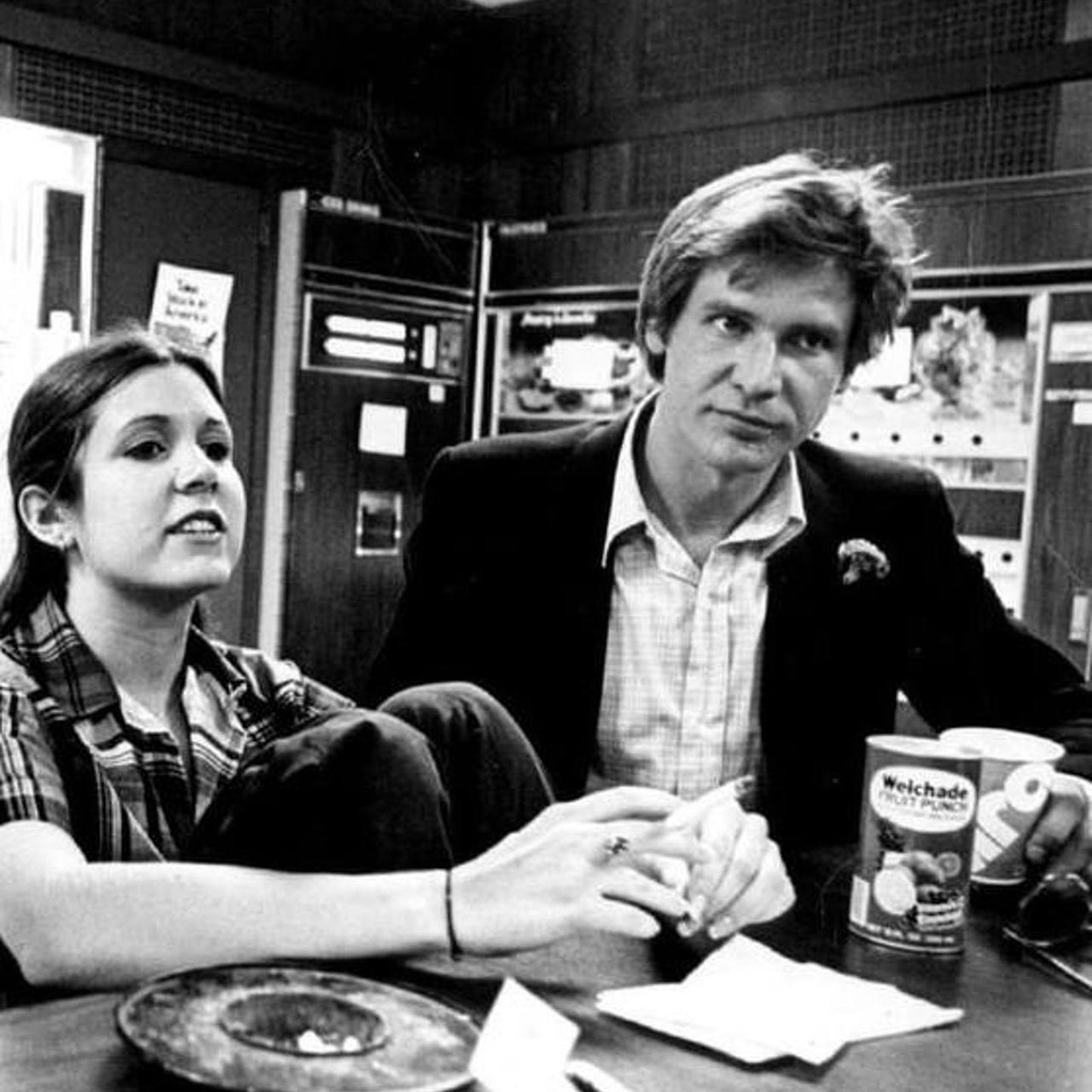 VINTAGE 70S 1977 FIRE SALE SINGLE STITCH PROMO TEE: