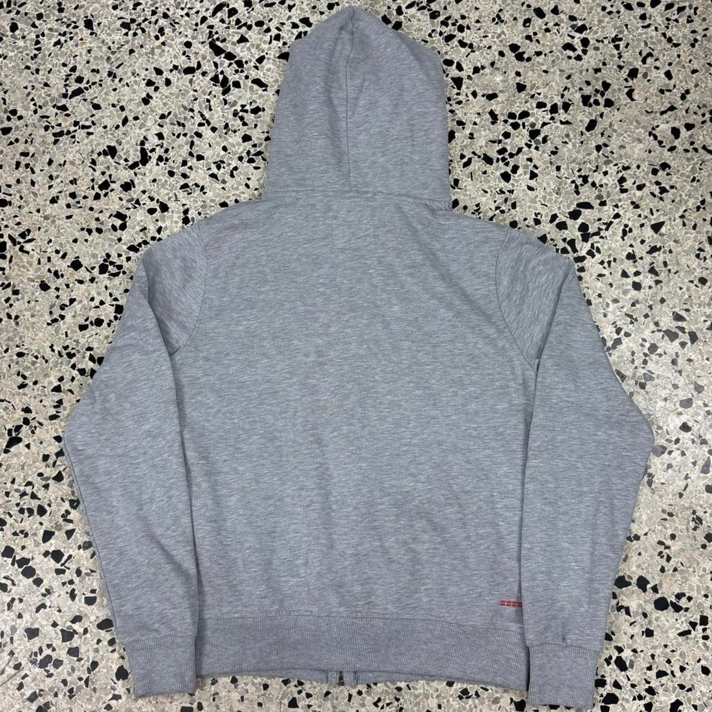 VINTAGE Y2K ESSENTIAL I AM GENTLEMAN GRAY ZIP UP HOODIE: