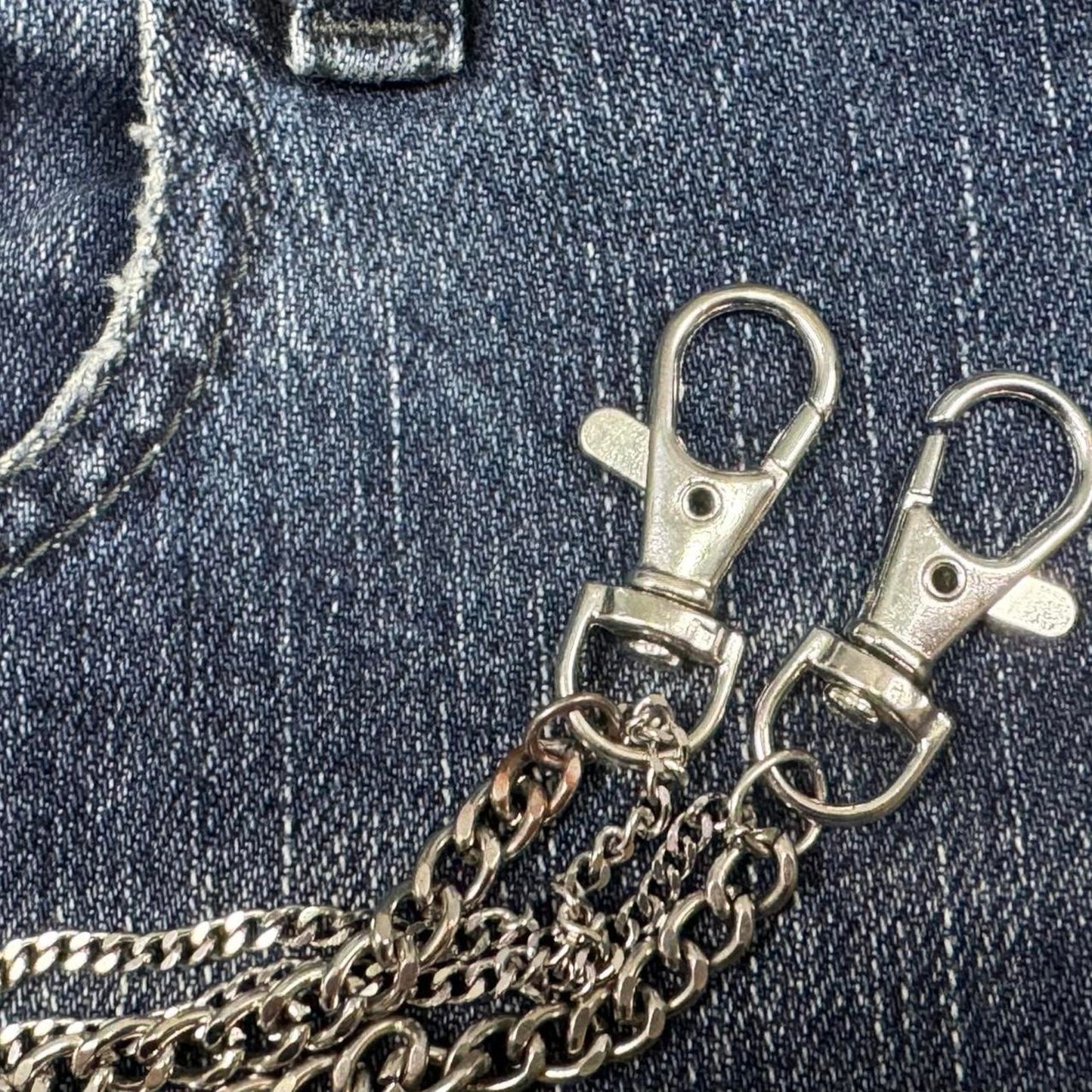 VINTAGE Y2K AKIRA THEMED WALLET CHAIN W/ PENDANTS: