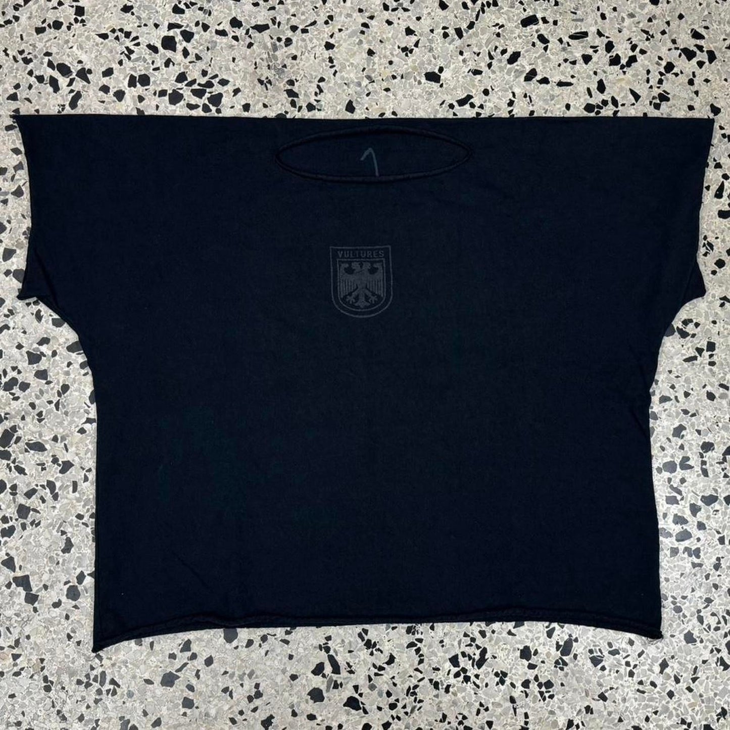 VULTURES YZY GOSHA BLACK BOX TEE: