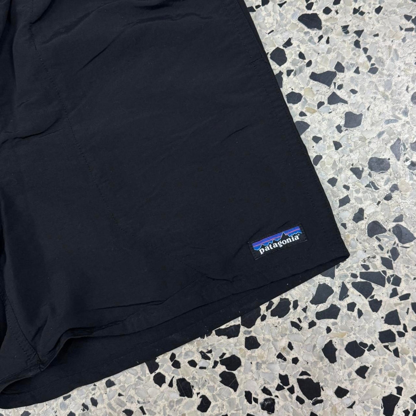 PATAGONIA 5” INSEAM BLACK BAGGIES SHORTS: