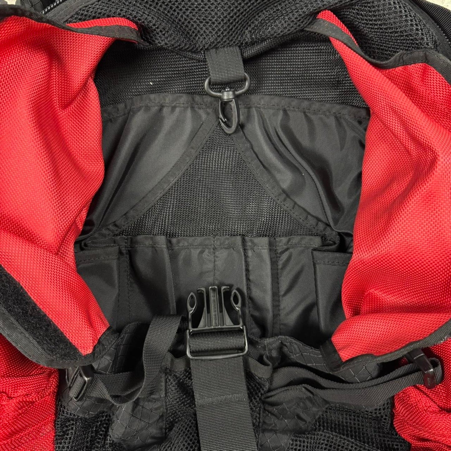 VINTAGE 90S OAKLEY SOFTWARE OAKLEY ICON BACKPACK RED BLACK TACTICAL BAG: