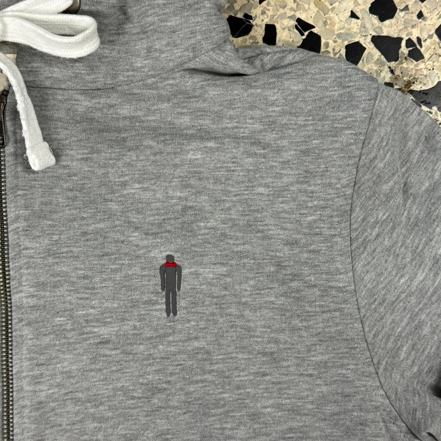 VINTAGE Y2K ESSENTIAL I AM GENTLEMAN GRAY ZIP UP HOODIE: