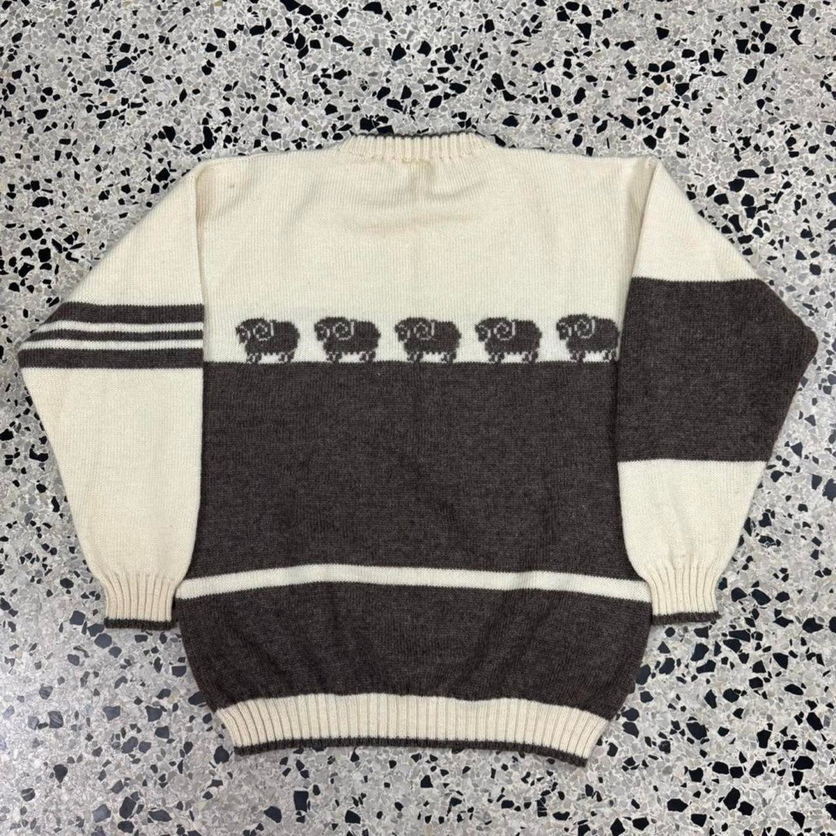VINTAGE TRIAN ORIGINALS PURE NEW WOOL COUNTING SHEEP SWEATER: