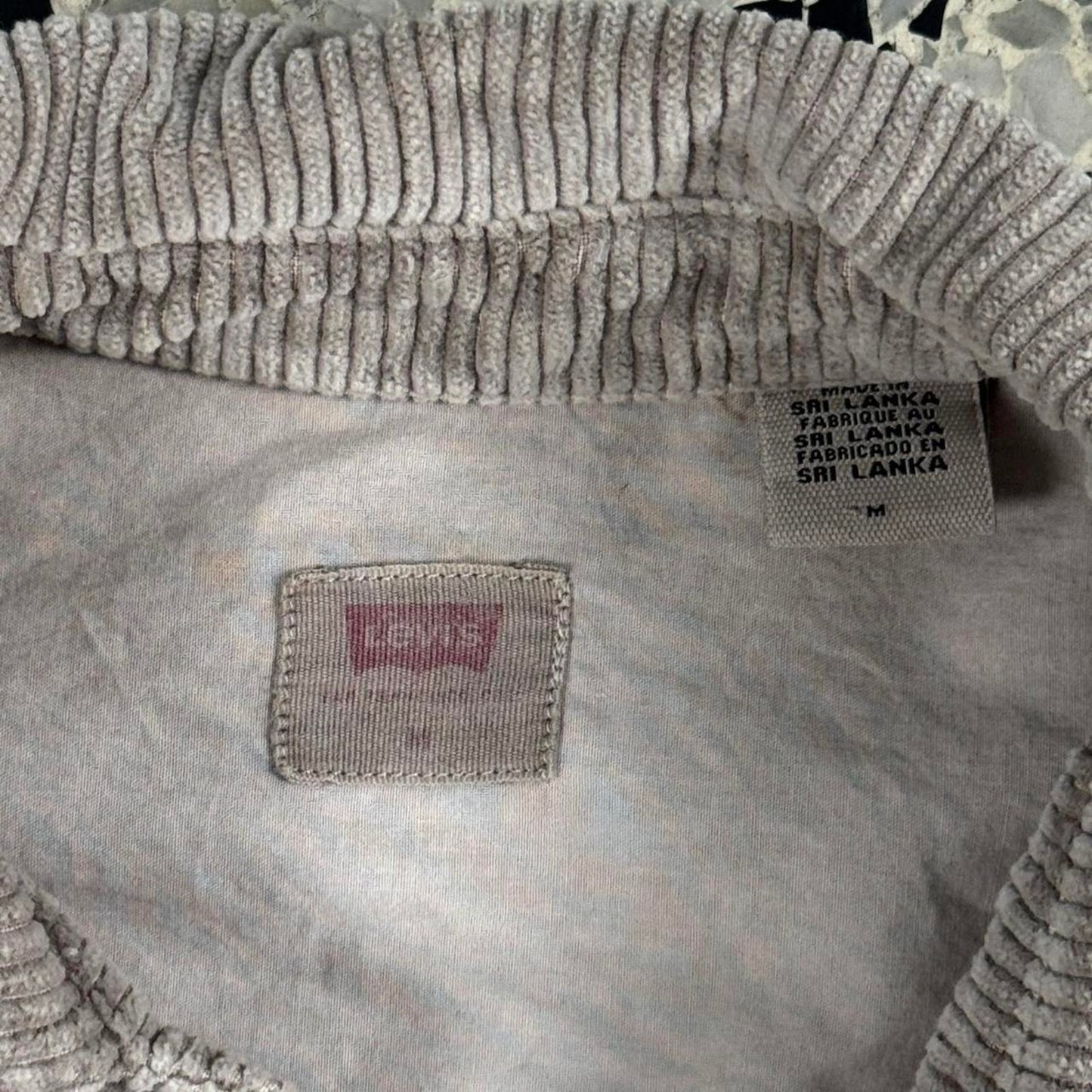 LEVIS SHACKET WOMENS CORDUROY BUTTON UP SHIRT: