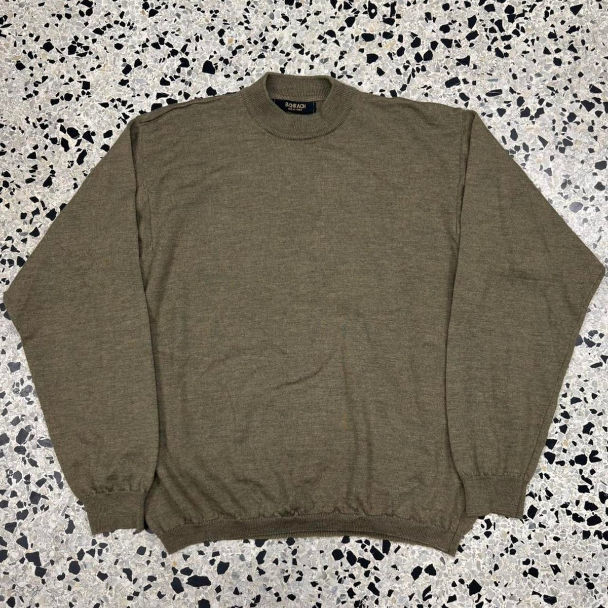 VINTAGE BACHRACH MADE IN ITALY 100% FINE MERINO WOOL TAN SWEATER: