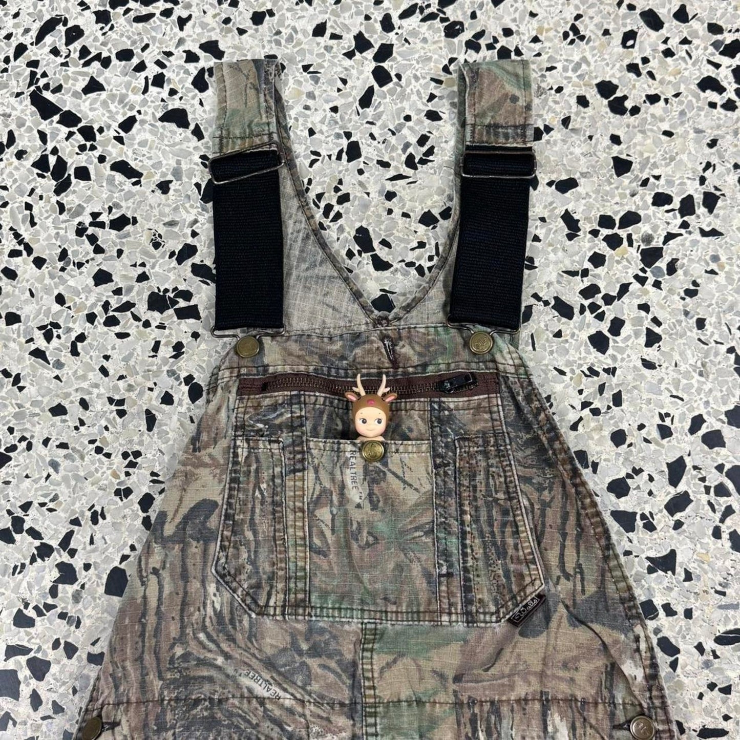 VINTAGE 90S Y2K REALTREE CAMO OVERALLS: