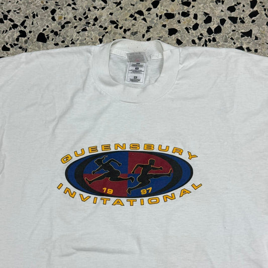 VINTAGE 90S 1997 SINGLE STITCH QUEENSBURY 1997 INVITATIONAL TEE: