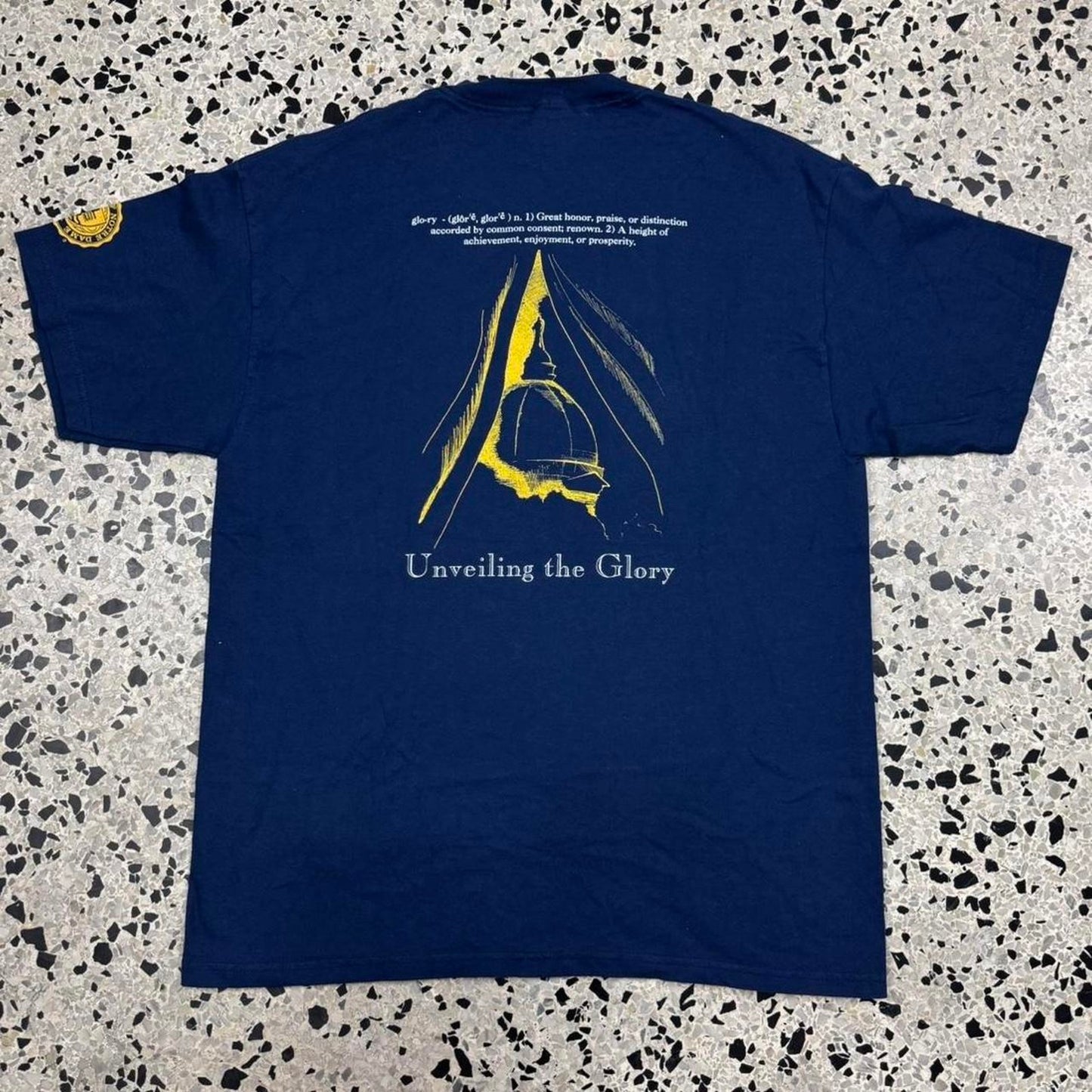 VINTAGE Y2K UNIVERSITY OF NOTRE DAME SPRING VISITATION WEEKEND TEE: