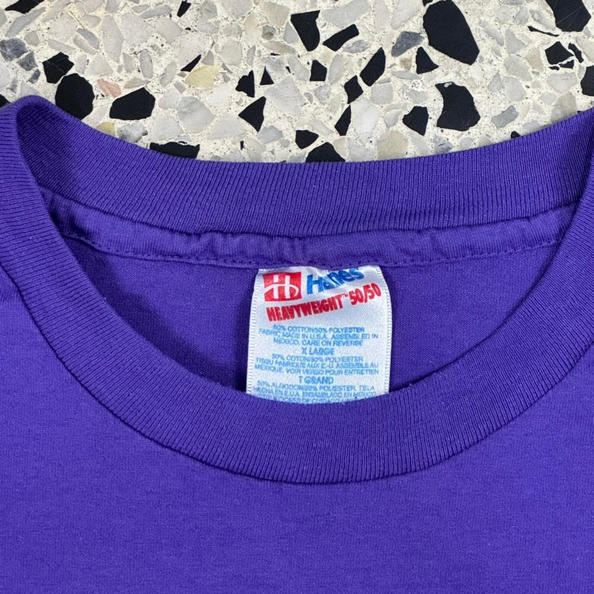 VINTAGE 90S SINGLE STITCH KRAMER LEVIN LAW FIRM RUNNING MAN TEE: