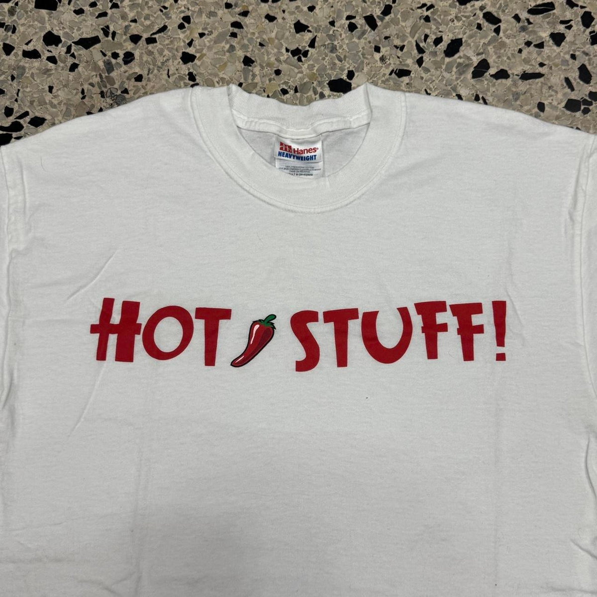 VINTAGE Y2K HOT STUFF CHILI PEPPER FUNNY COMEDY TEE: