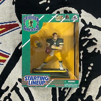 VINTAGE 1997 BRETT FAVRE FOOTBALL STARTING LINEUP COLLECTIBLE FIGURE