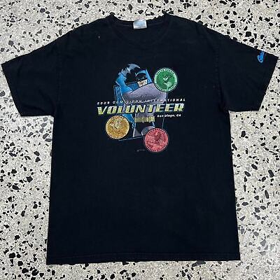 VINTAGE Y2K 2009 BATMAN THE BRAVE AND THE BOLD COMIC CON VOLUNTEER TEE