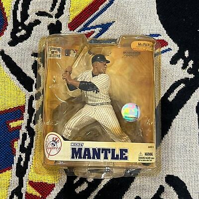 VINTAGE 2008 MICKEY MANTLE BASEBALL STARTING LINEUP COLLECTIBLE FIGURE