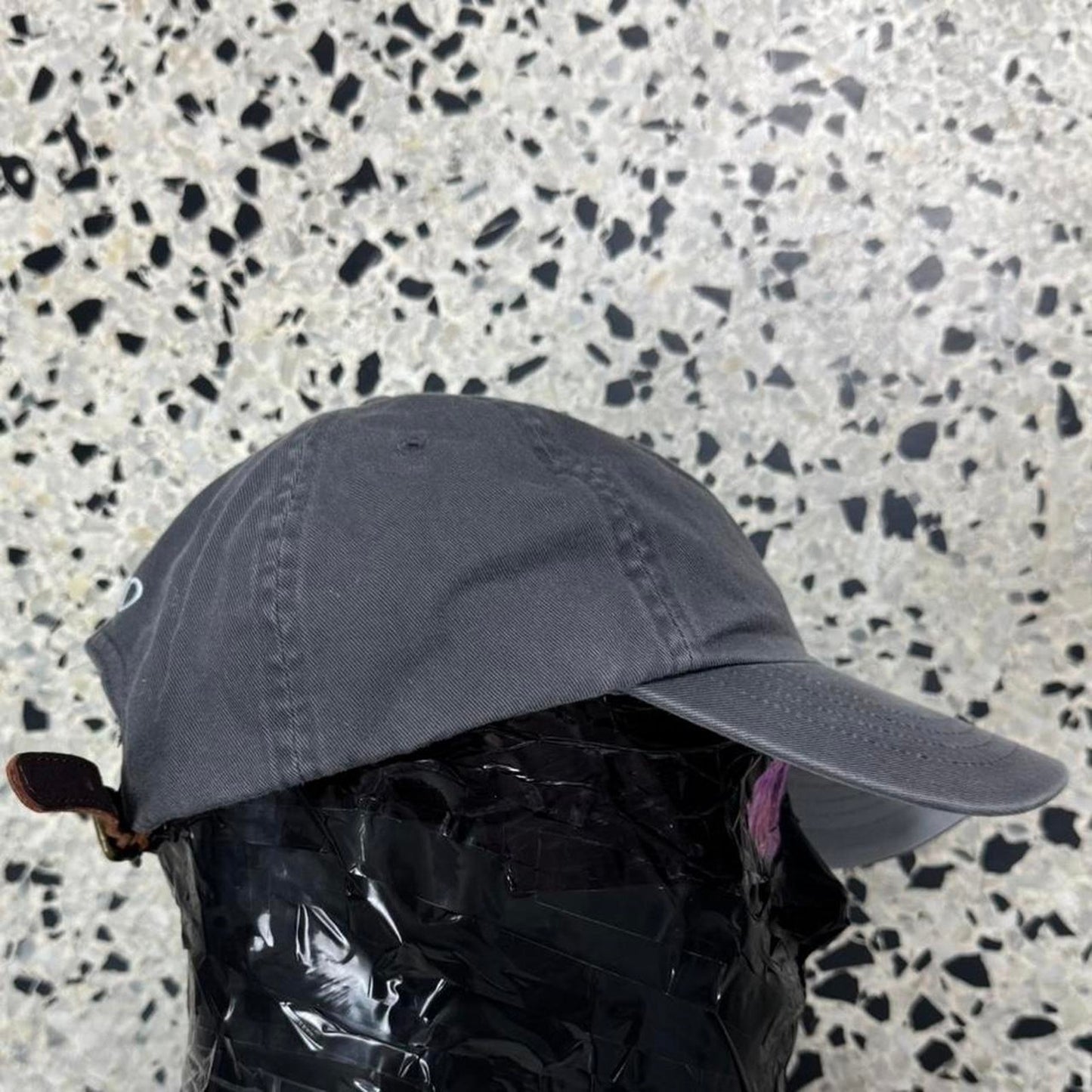 VINTAGE Y2K POLO BY RALPH LAUREN FADED BLACK STRAPBACK W/ LEATHER STRAP: