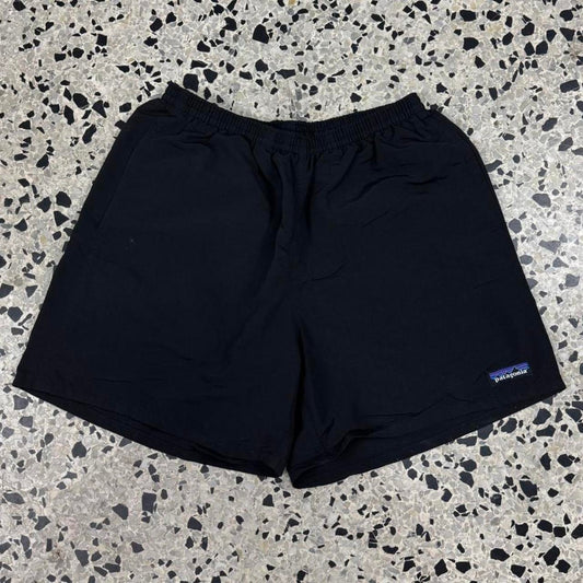 PATAGONIA 5” INSEAM BLACK BAGGIES SHORTS: