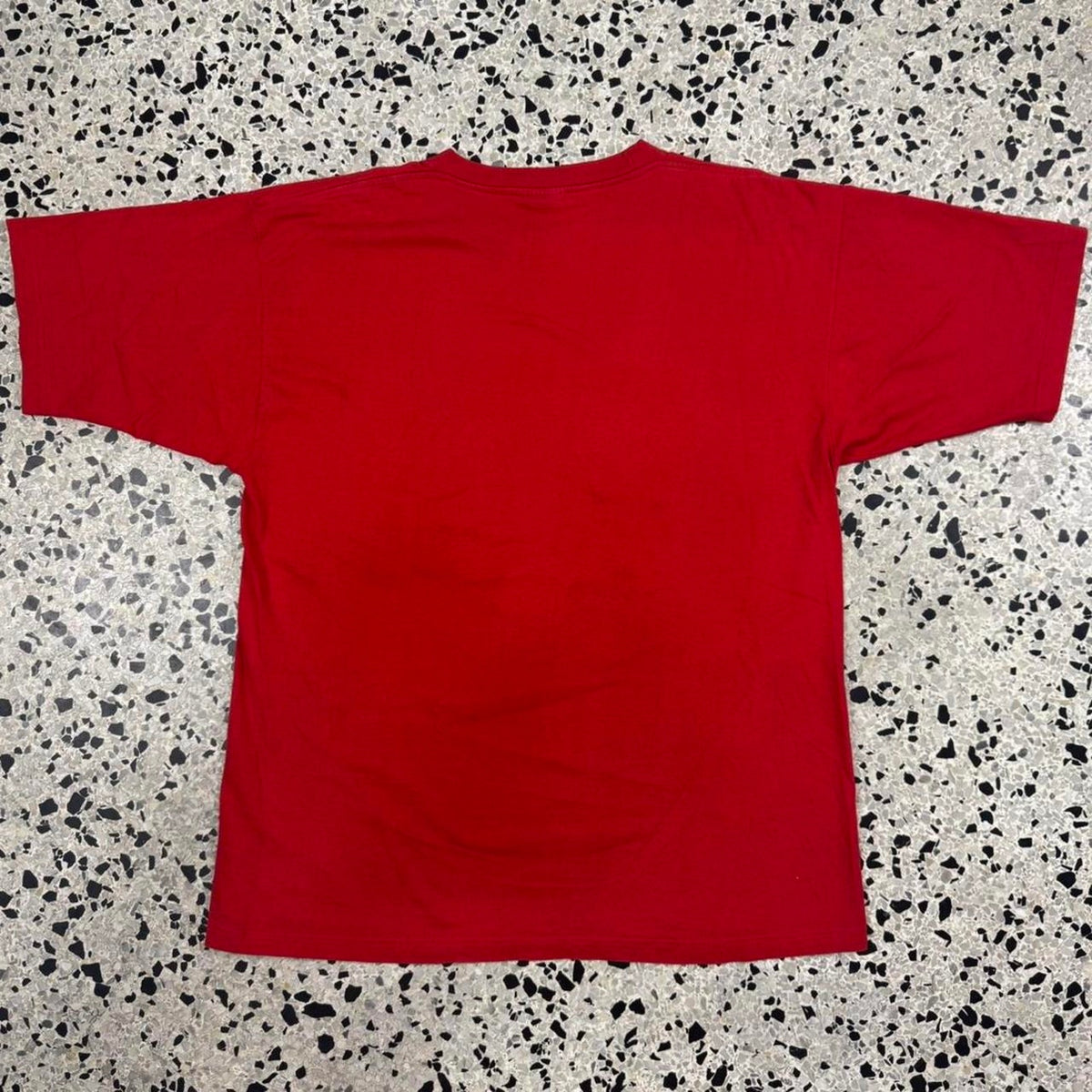 VINTAGE Y2K OUTKAST CLOTHING COMPANY CRYING GIRL ART GRAPHIC TEE: