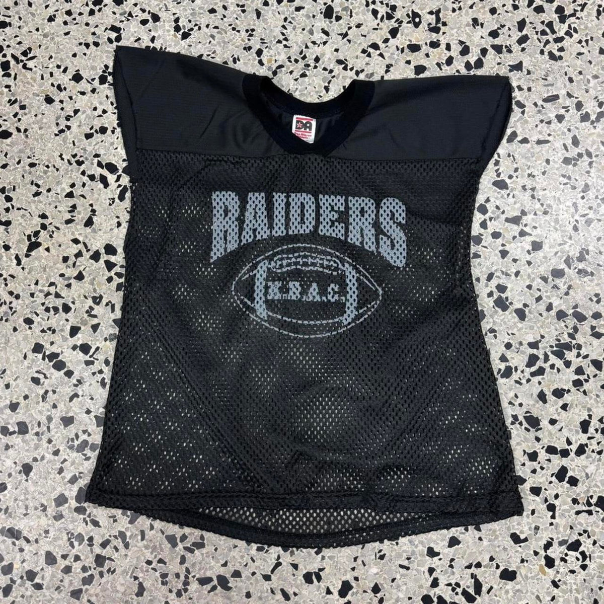 VINTAGE 90S Y2K RAIDERS FOOTBALL MESH SLEEVELESS JERSEY: