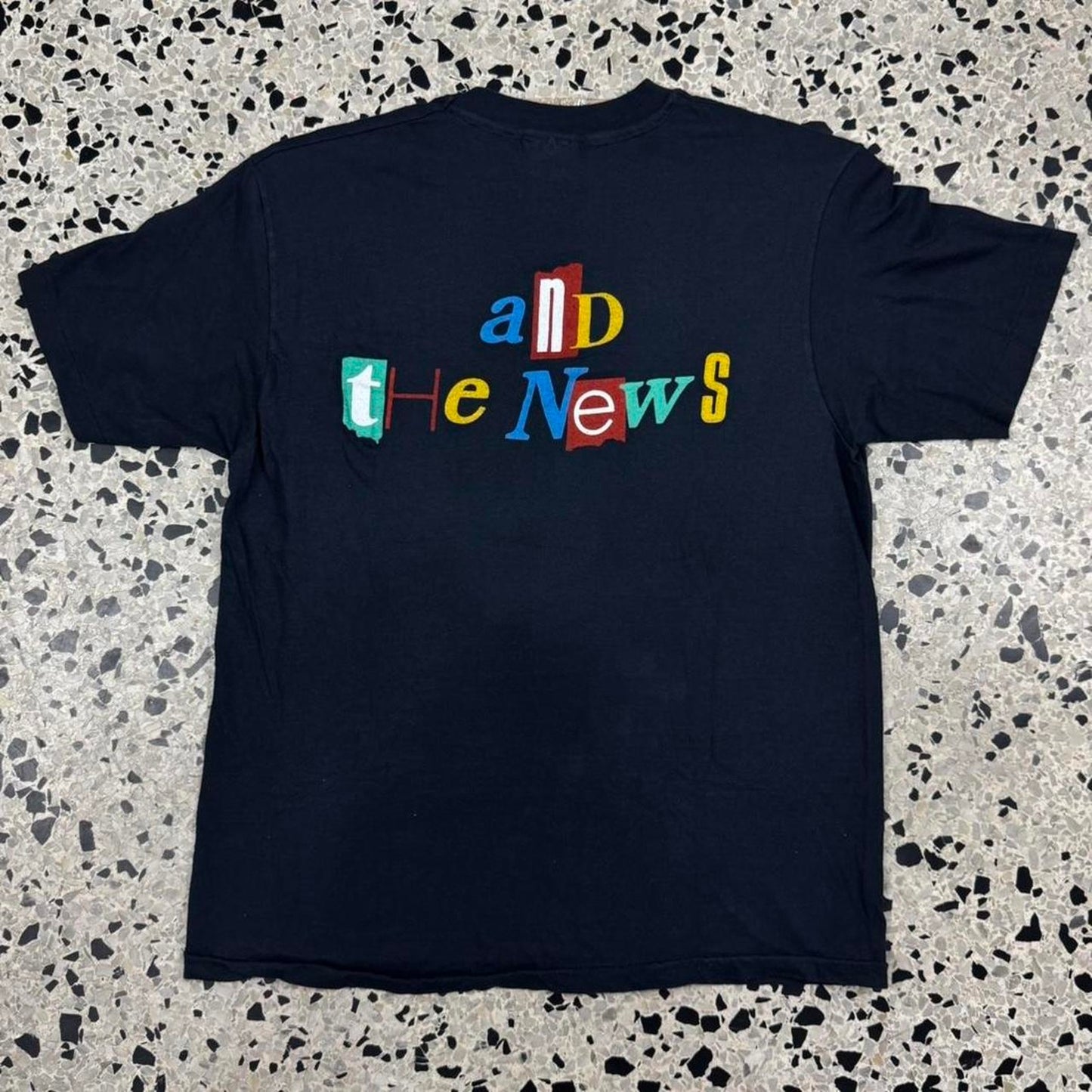 VINTAGE 80S 1986 SINGLE STITCH HUEY LEWIS AND THE NEWS TEE: