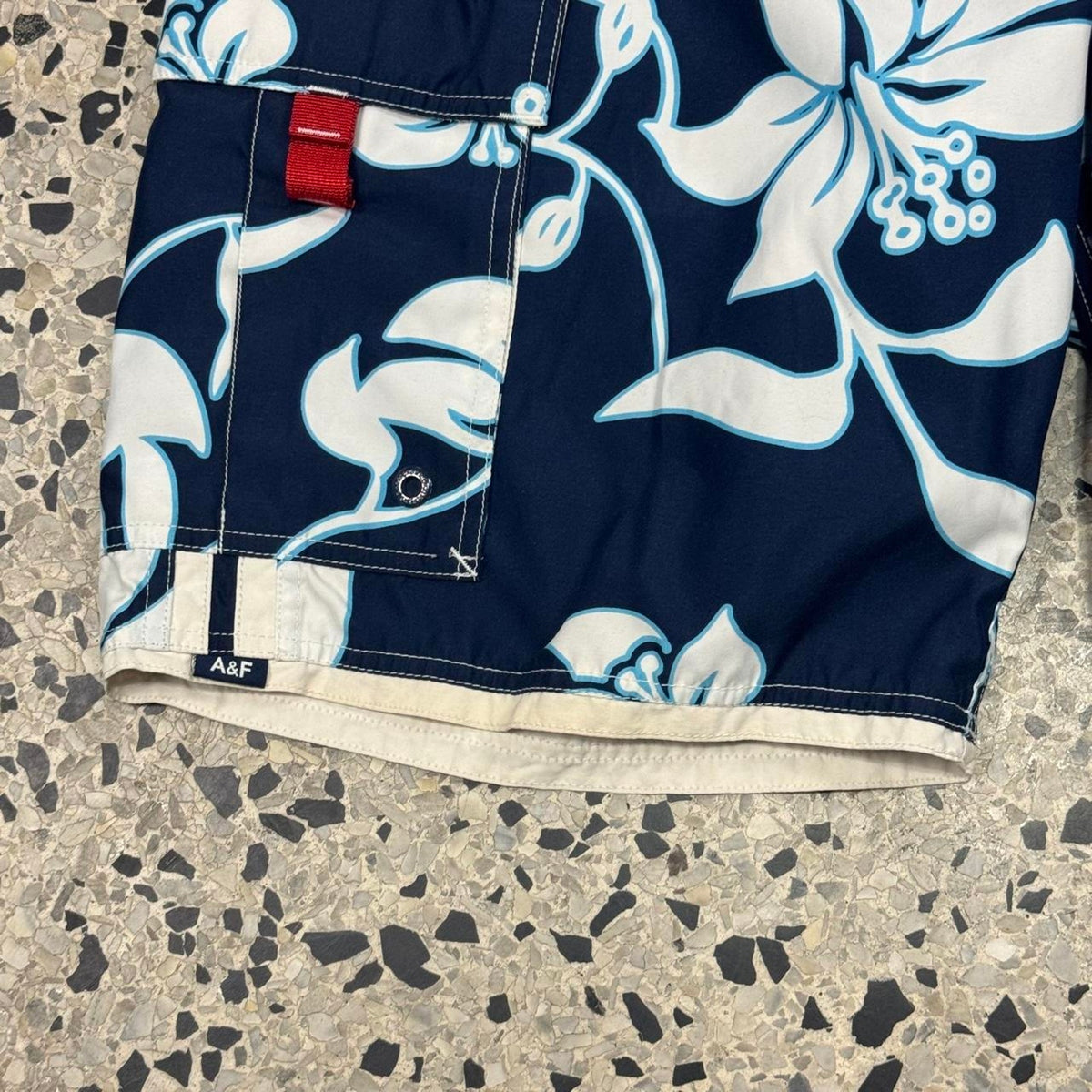 VINTAGE Y2K ABERCROMBIE & FITCH BLUE FLORAL CARGO SWIM TRUNK SHORTS: