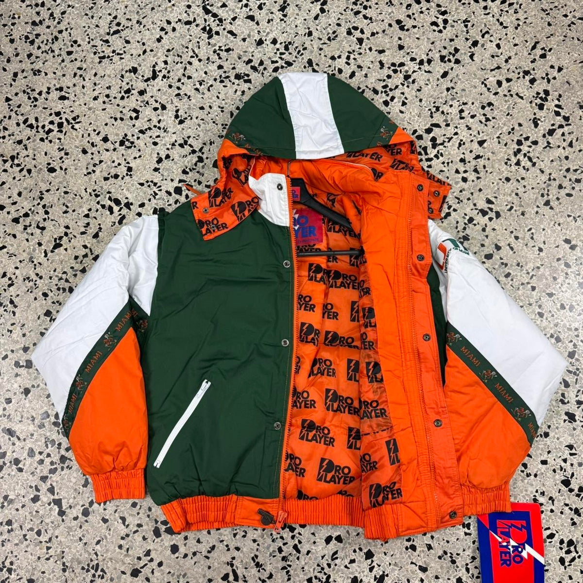 VINTAGE 90S PRO PLAYER MIAMI HURRICANES BNWT NOS JACKET W/ HOOD: