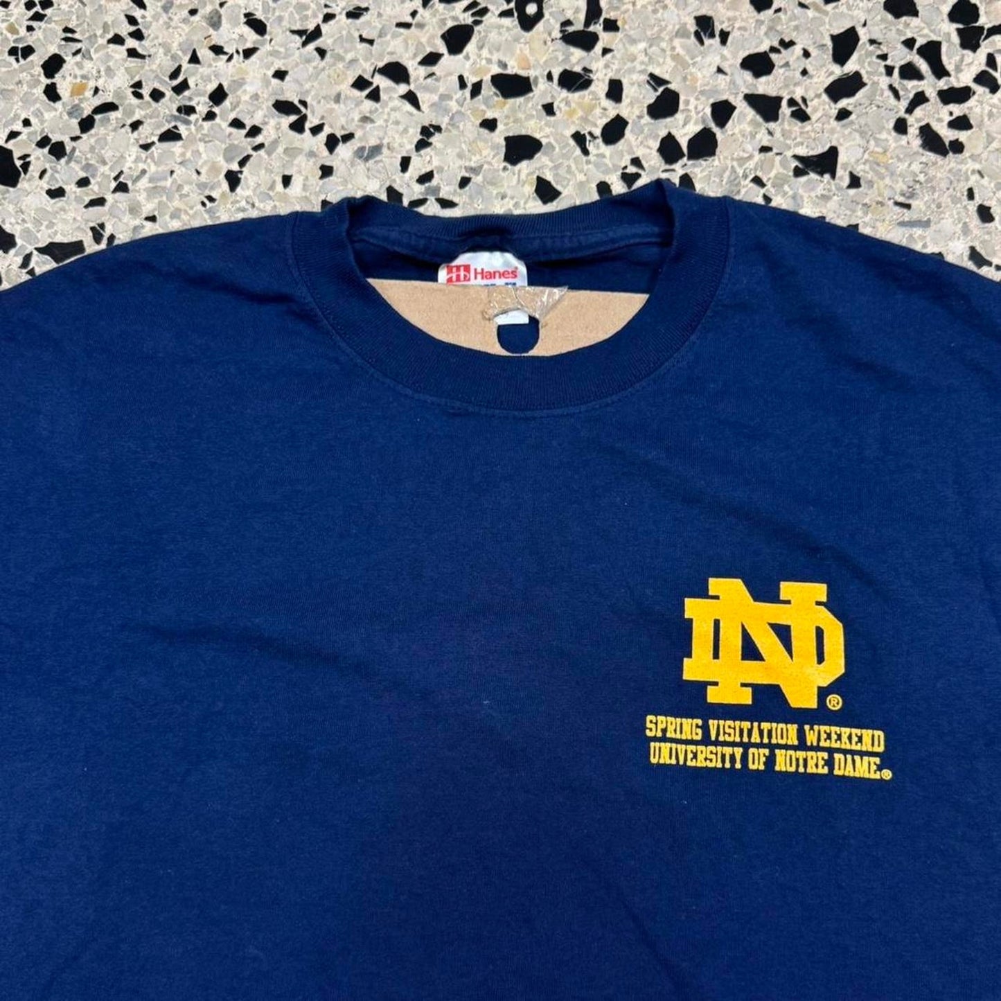 VINTAGE Y2K UNIVERSITY OF NOTRE DAME SPRING VISITATION WEEKEND TEE: