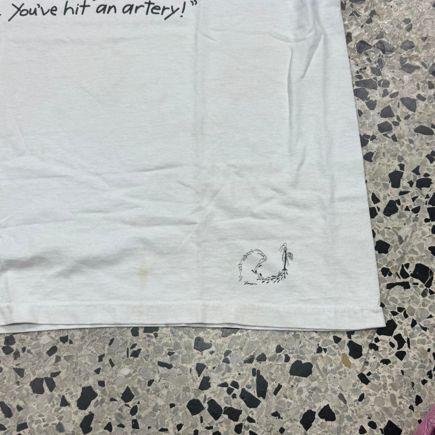 VINTAGE 90S SINGLE STITCH MOSQUITO HIT AN ARTERY COMIC STRIP TEE:
