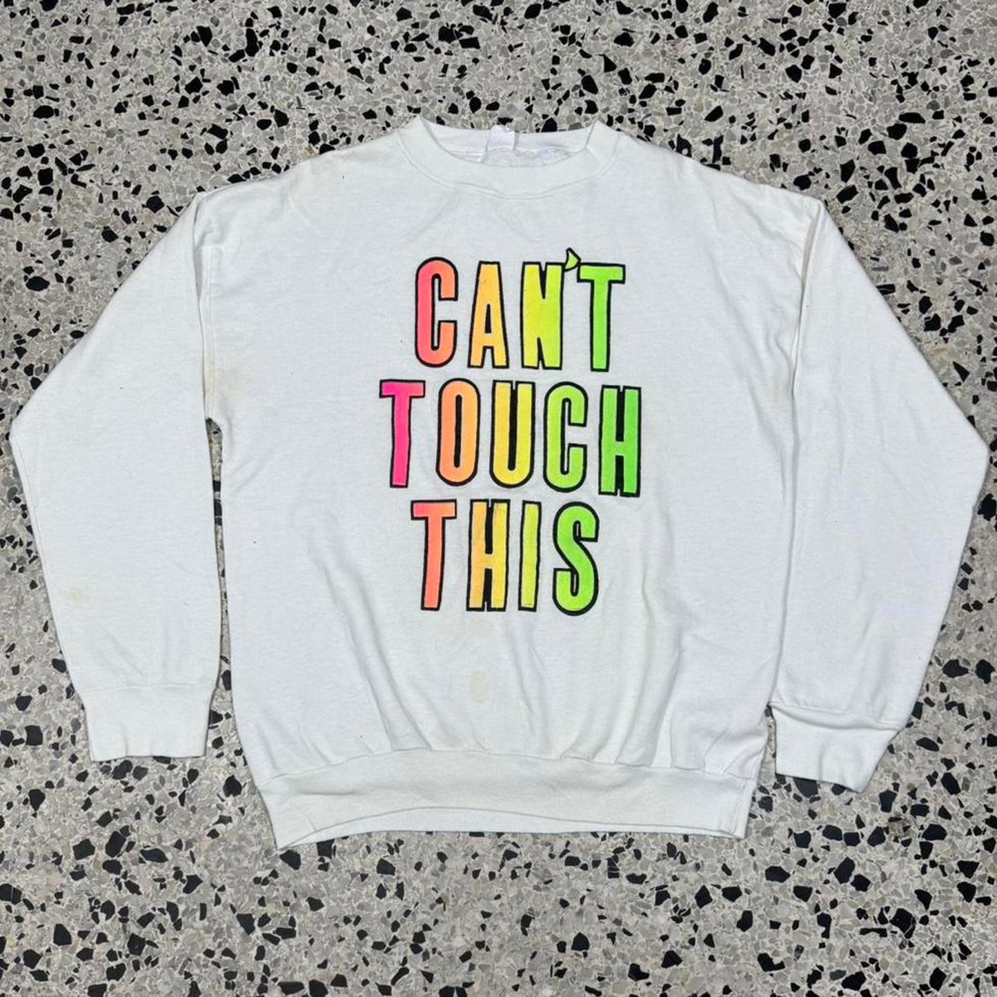 VINTAGE 90S CAN’T TOUCH THIS CREWNECK SWEATSHIRT: