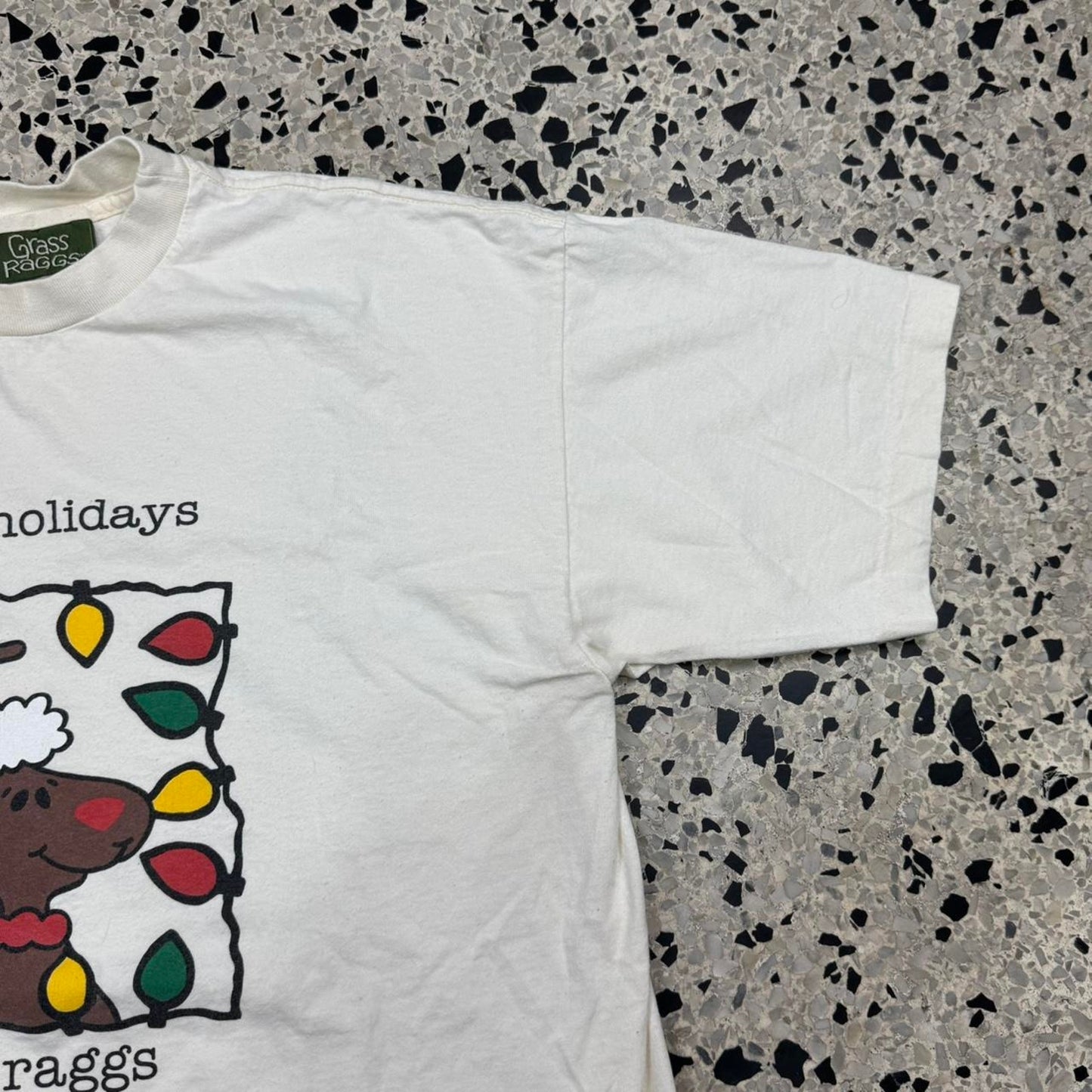 VINTAGE 90S SINGLE STITCH GRASS RAGGS HAPPY HOLIDAY RUDOLPH TEE: