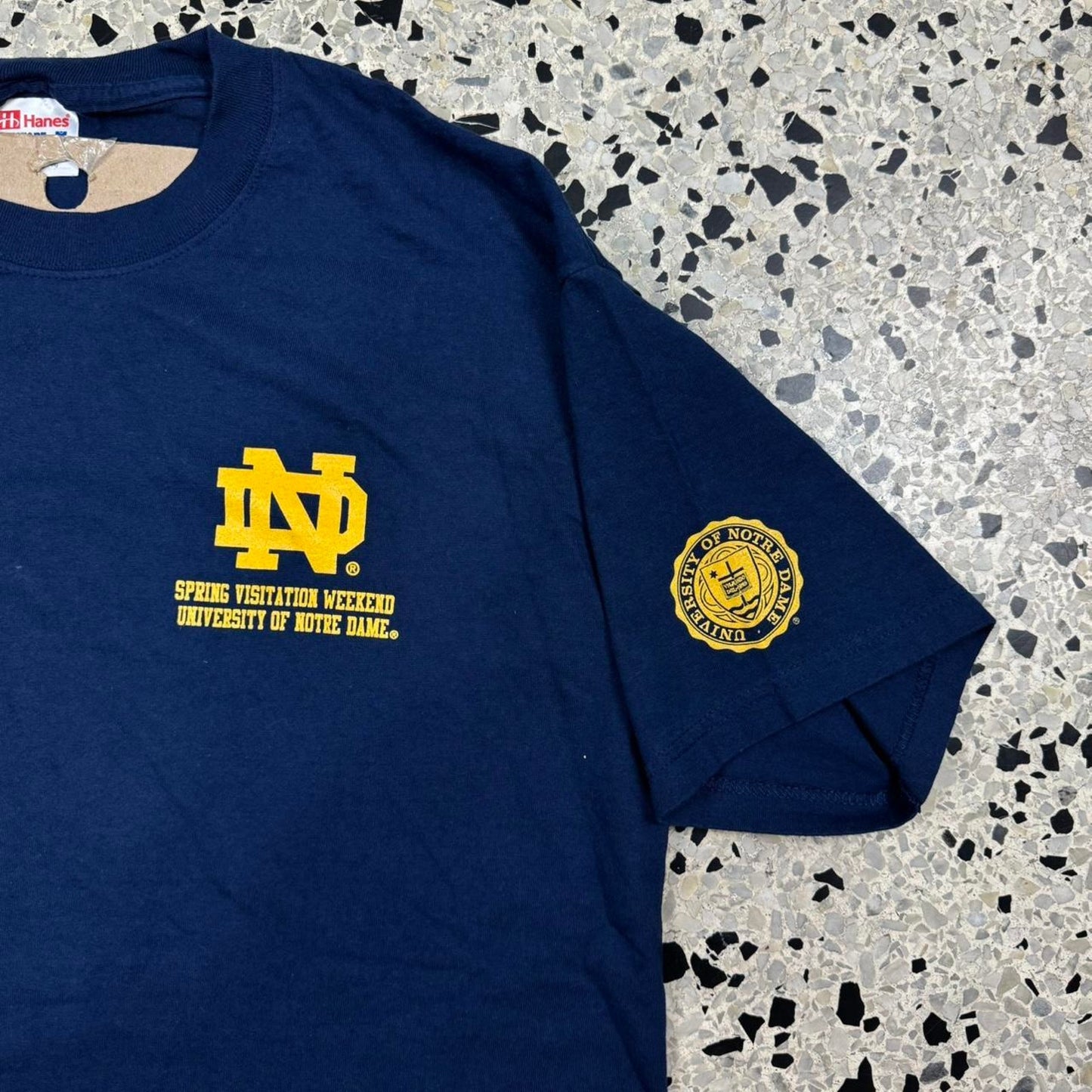 VINTAGE Y2K UNIVERSITY OF NOTRE DAME SPRING VISITATION WEEKEND TEE: