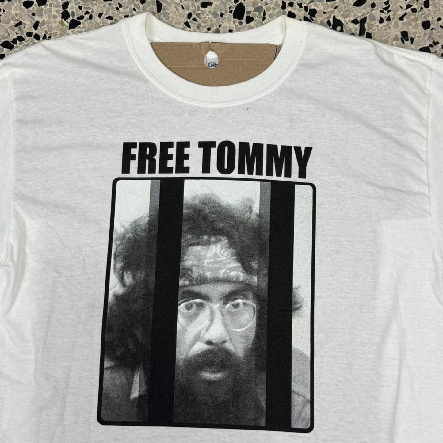 VINTAGE Y2K 2003 FREE TOMMY CHONG TEE: