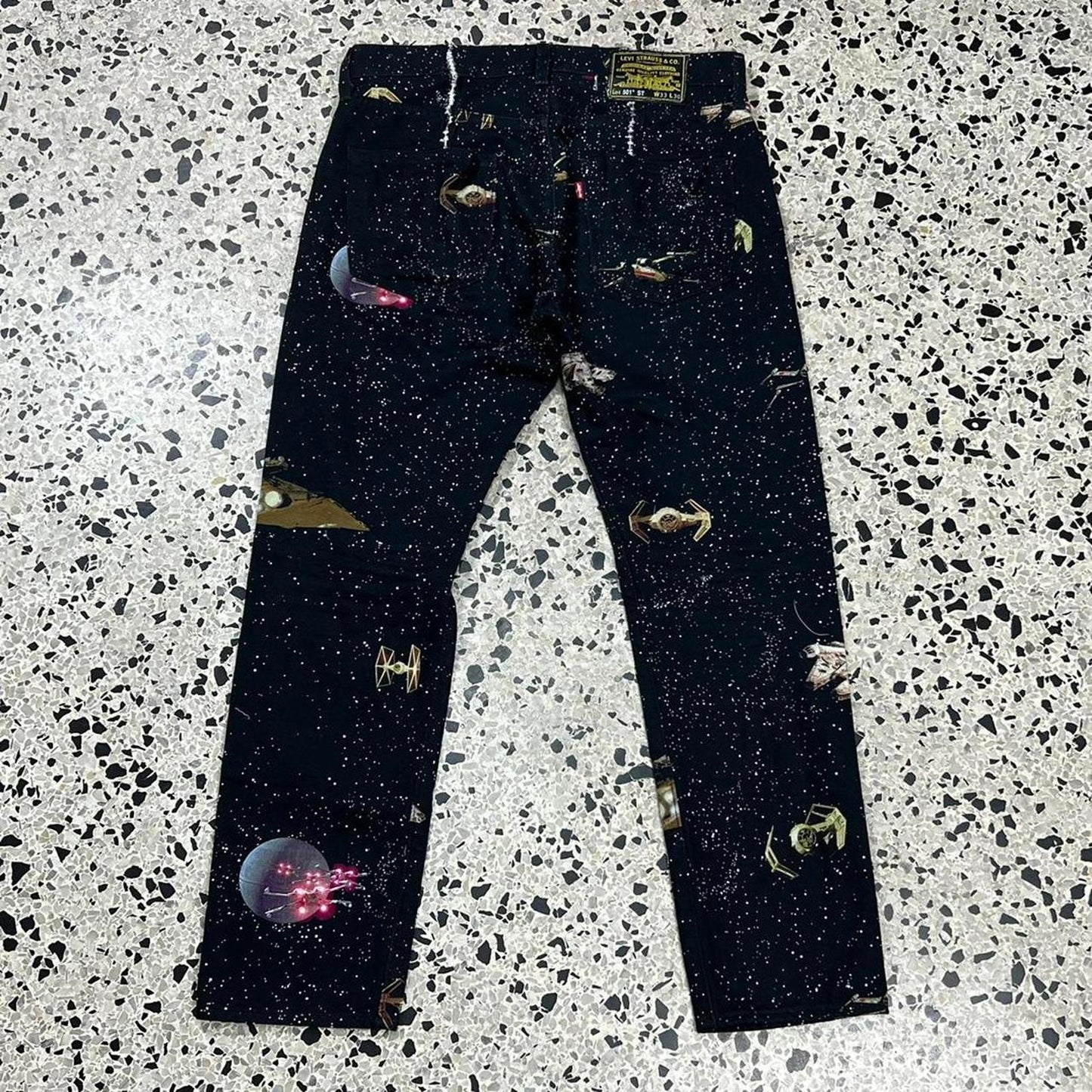 LEVIS X STAR WARS ALL OVER PRINT RECONSTRUCTED DENIM: