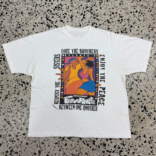 VINTAGE 90S 1996 SINGLE STITCH ATLANTA’S WORLD FAMOUS FREAKNIK TEE: