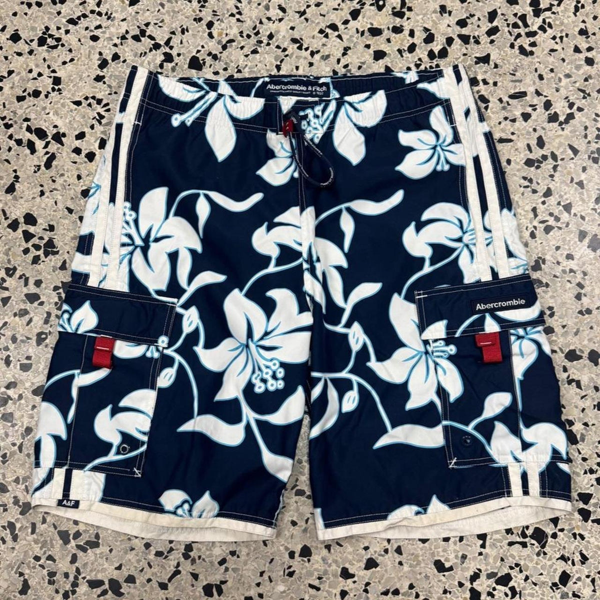 VINTAGE Y2K ABERCROMBIE & FITCH BLUE FLORAL CARGO SWIM TRUNK SHORTS:
