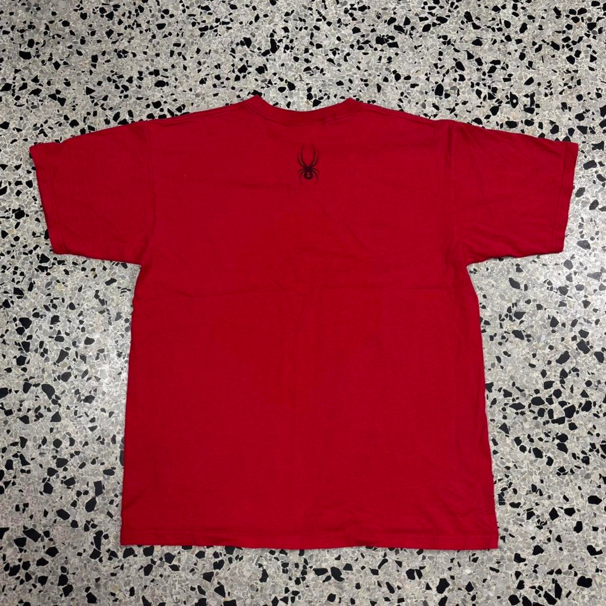 VINTAGE Y2K SPYDER SNOWSPORTS APPAREL SKULL & SKIS TEE:
