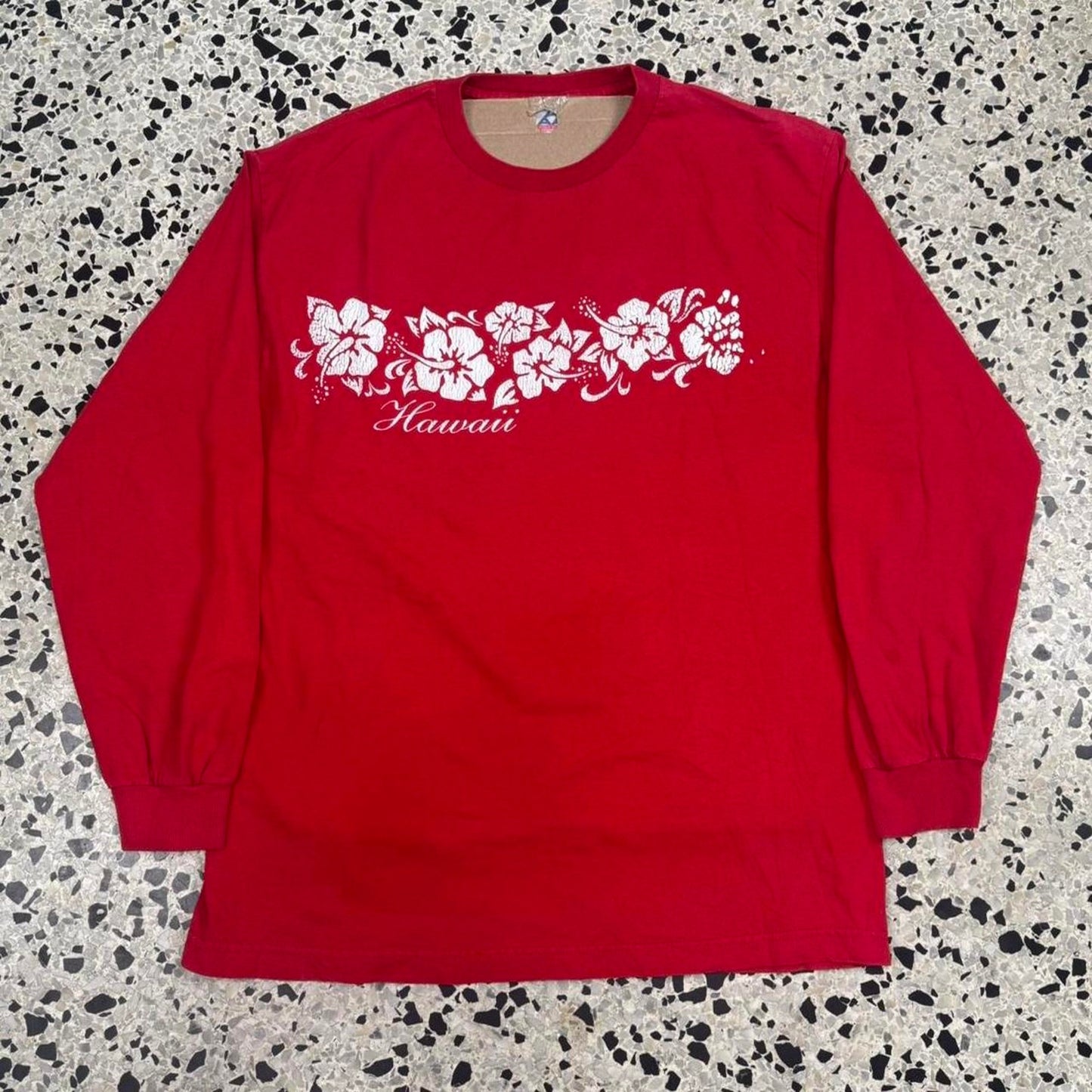 VINTAGE Y2K HAWAII FLORAL PRINT LONGSLEEVE W/ SLEEVE HITS: