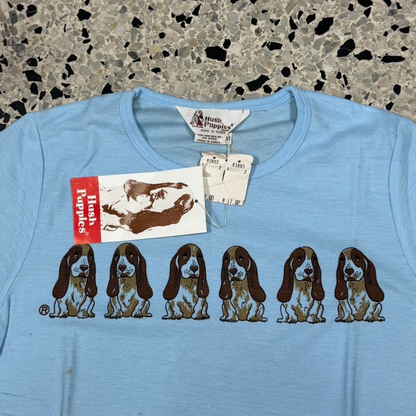 VINTAGE BNWT 90S Y2K HUSH PUPPIES BRAND PUPPY TEE: