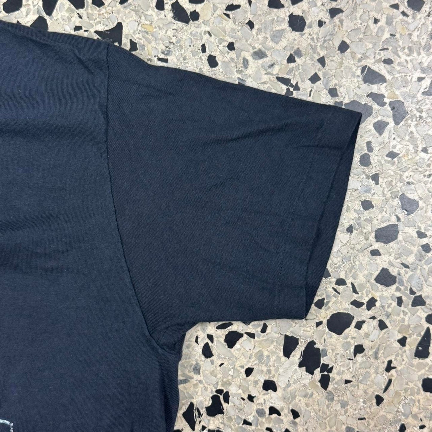 VINTAGE 80S 1986 SINGLE STITCH HUEY LEWIS AND THE NEWS TEE: