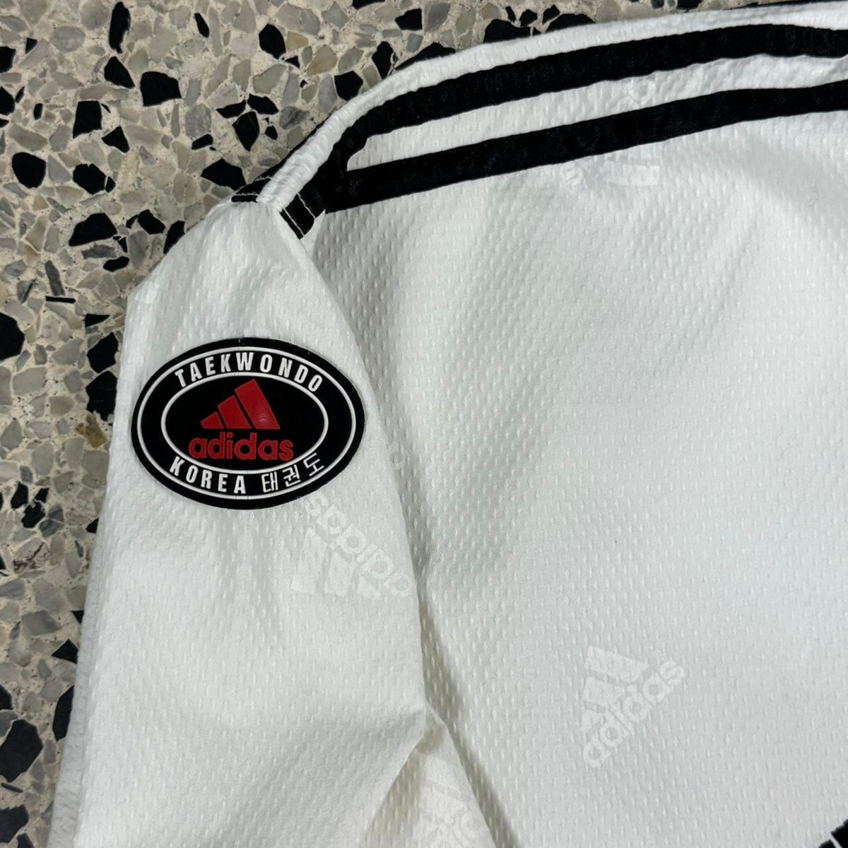 VINTAGE Y2K ADIDAS TAEKWONDO KOREA WTF UNIFORM TOP: