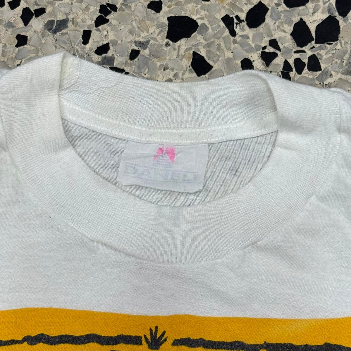 VINTAGE 90S SINGLE STITCH ADIOS TEQUILA 180 PROOF WORM CANCUN MEXICO TEE: