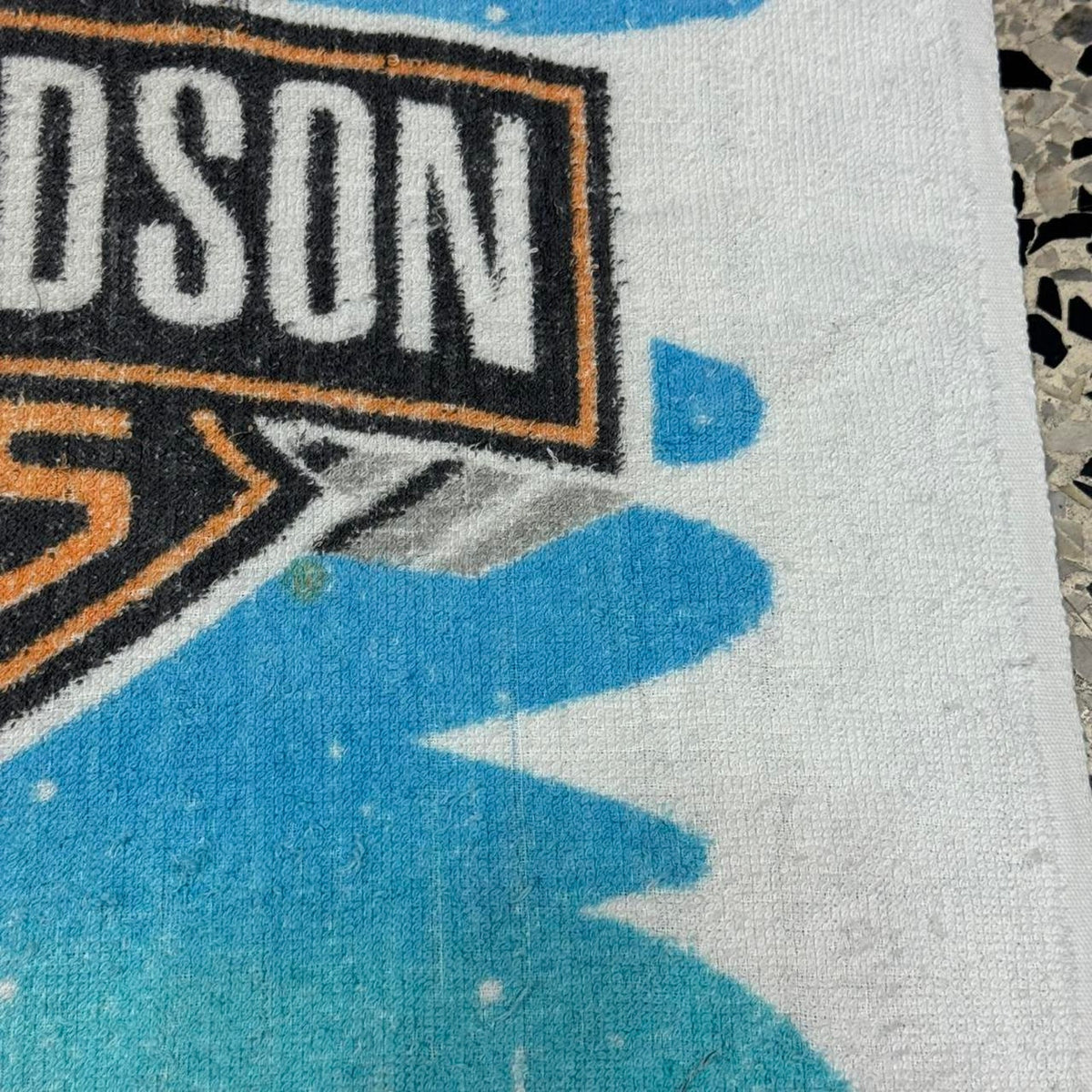 VINTAGE 90S HARLEY DAVIDSON LIVE TO RIDE/ RIDE TO LIVE BEACH TOWEL: