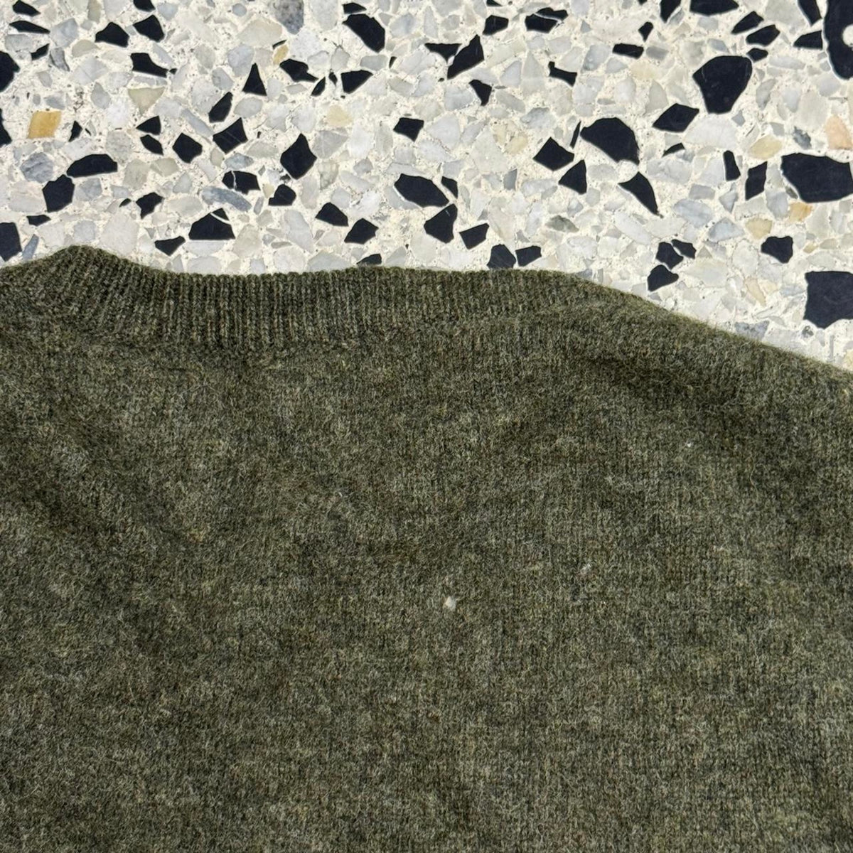 VINTAGE 90S STRUCTURE URBAN WEAR 100% LAMBSWOOL SWEATER VEST: