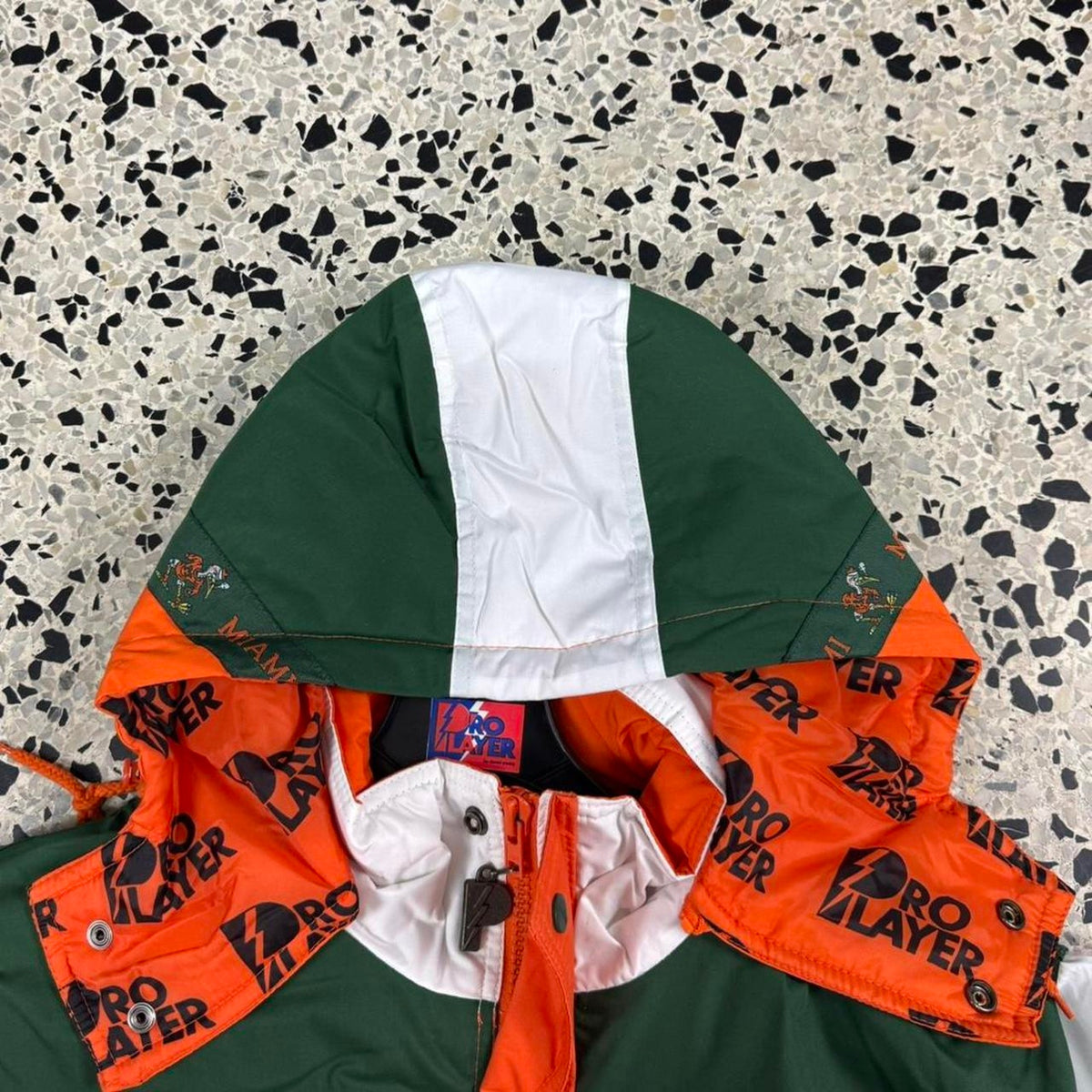 VINTAGE 90S PRO PLAYER MIAMI HURRICANES BNWT NOS JACKET W/ HOOD: