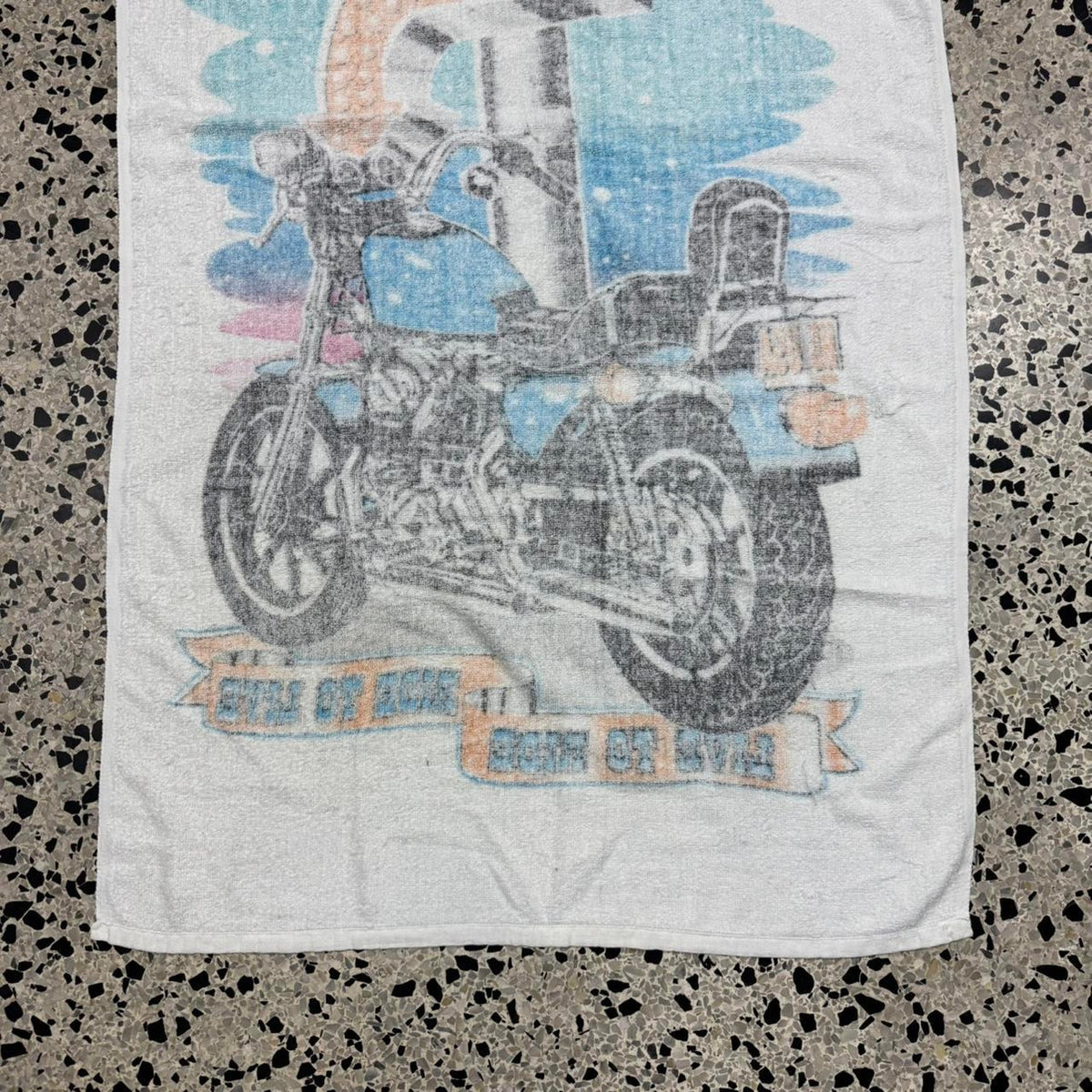 VINTAGE 90S HARLEY DAVIDSON LIVE TO RIDE/ RIDE TO LIVE BEACH TOWEL: