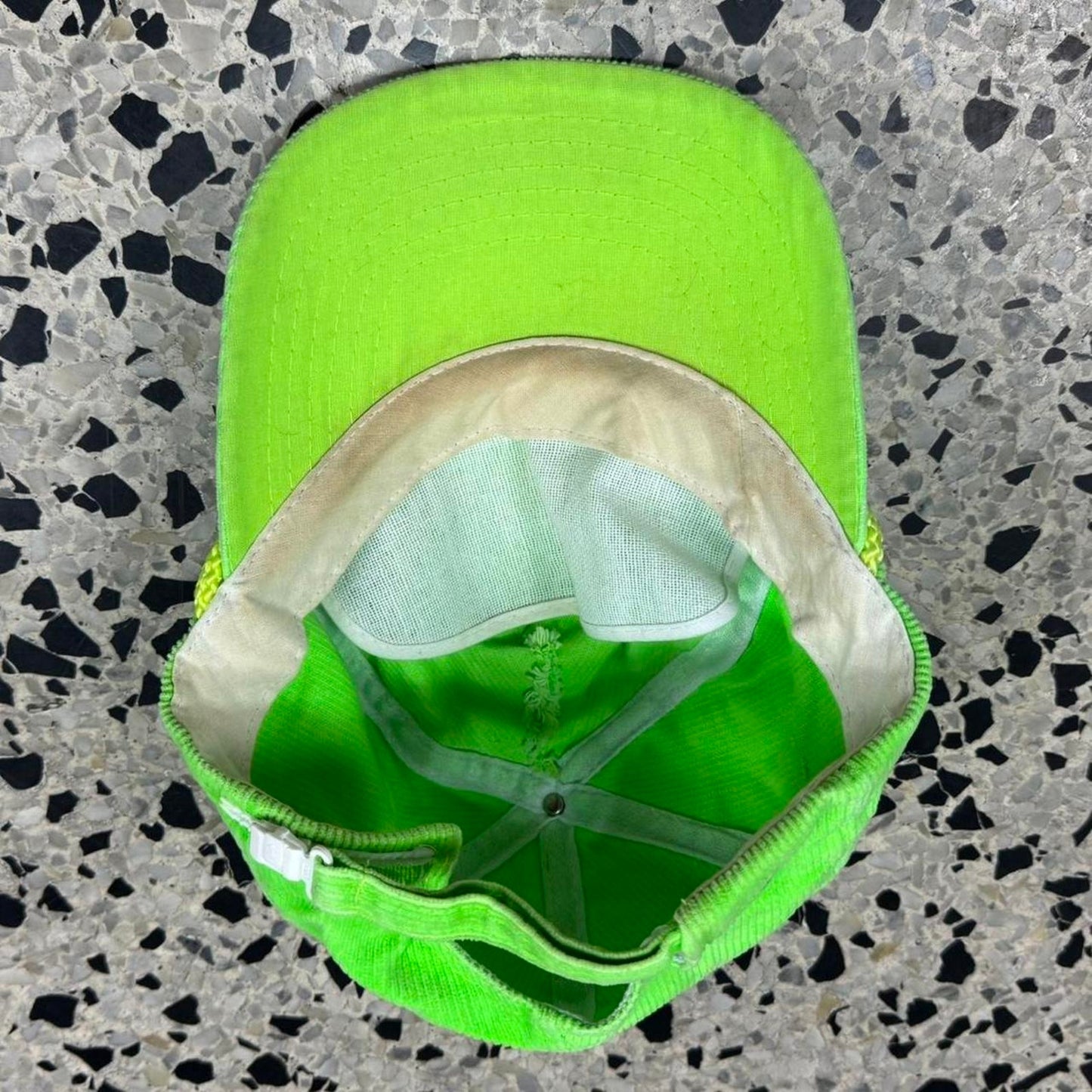 VINTAGE 90S HOT WILD THANG FLORIDA TOURIST CORDUROY LIME GREEN STRAPBACK HAT: