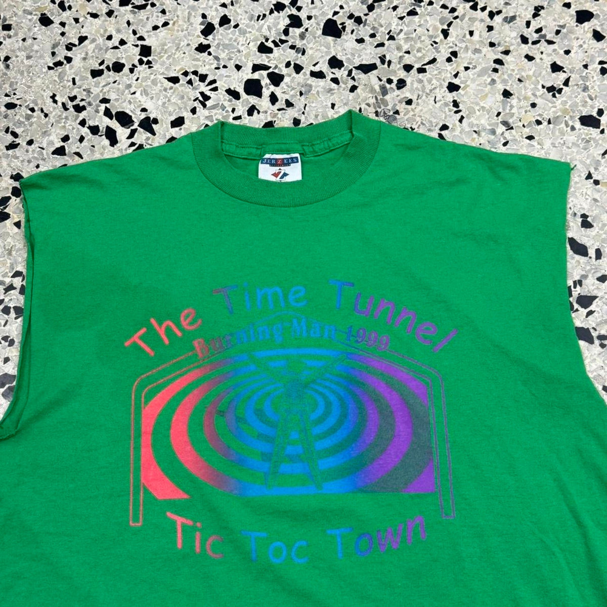 VINTAGE 90S 1999 BURNING MAN THE TIME TUNNEL TIC TOC TOWN FESTIVAL CUT OFF TEE:
