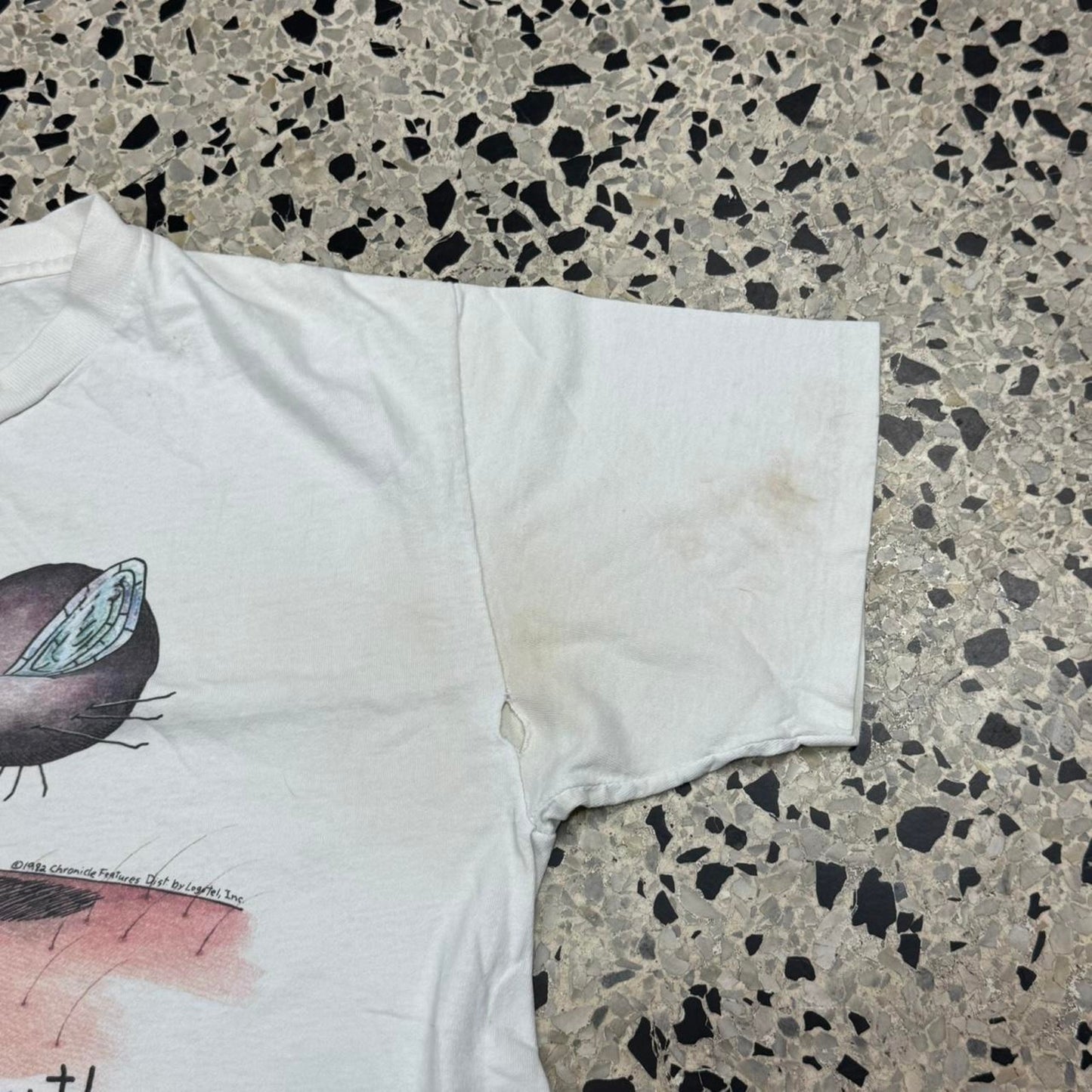 VINTAGE 90S SINGLE STITCH MOSQUITO HIT AN ARTERY COMIC STRIP TEE: