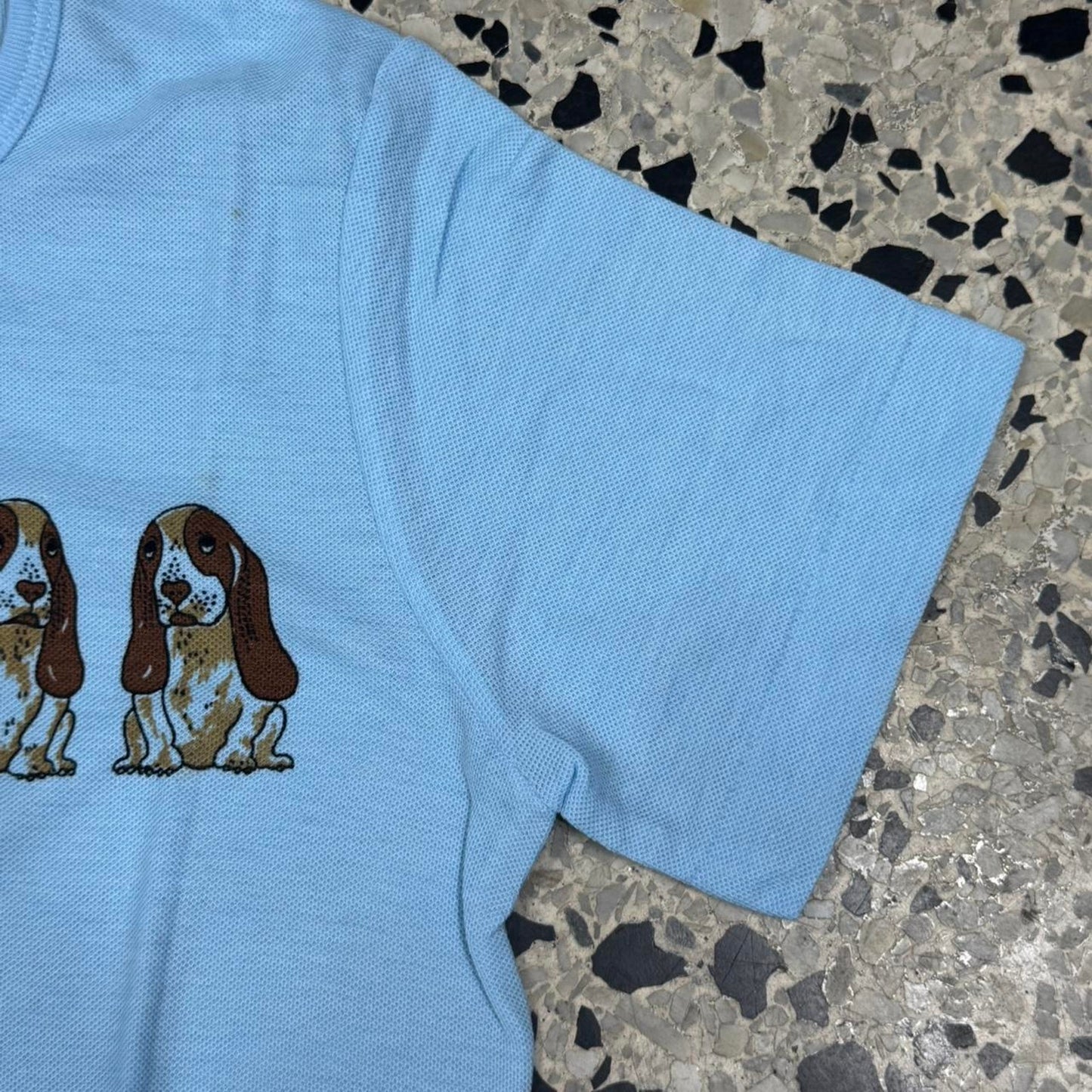 VINTAGE BNWT 90S Y2K HUSH PUPPIES BRAND PUPPY TEE: