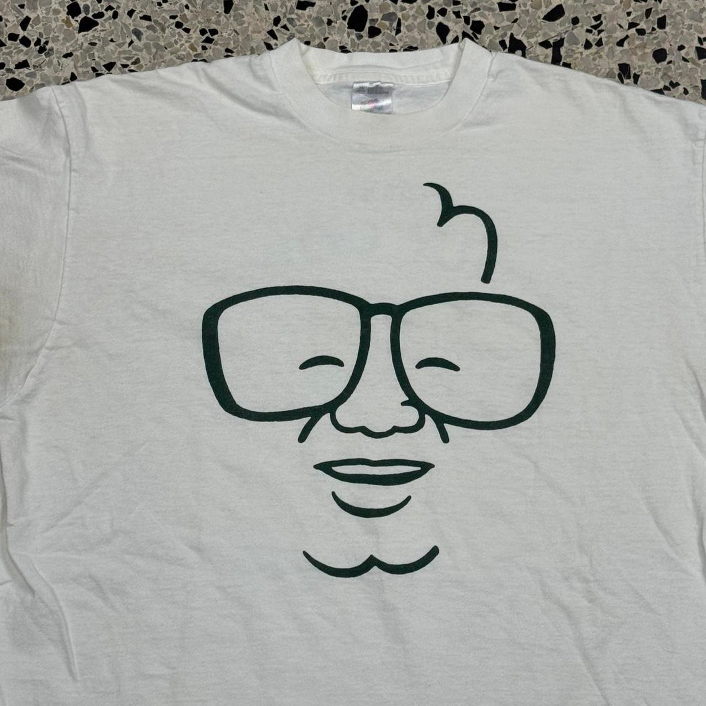 VINTAGE 90S SINGLE STITCH HARRY CARRAY’S HOLY COW RESTAURANT PROMO TEE: